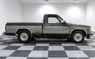 Chevrolet-S-10-Pickup-1982-7