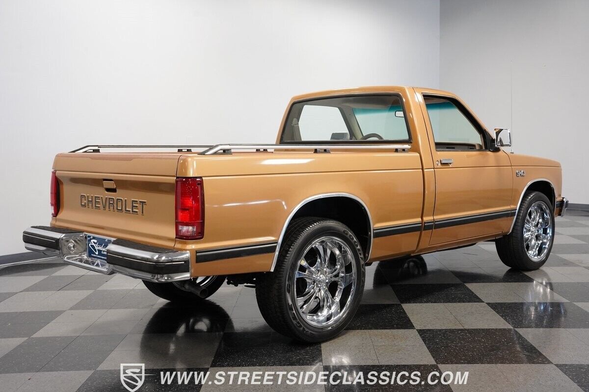 Chevrolet-S-10-Pickup-1984-12