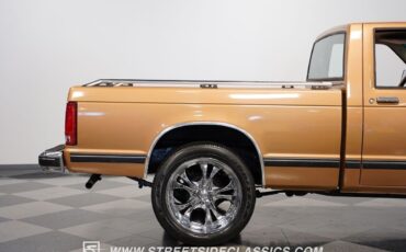 Chevrolet-S-10-Pickup-1984-29