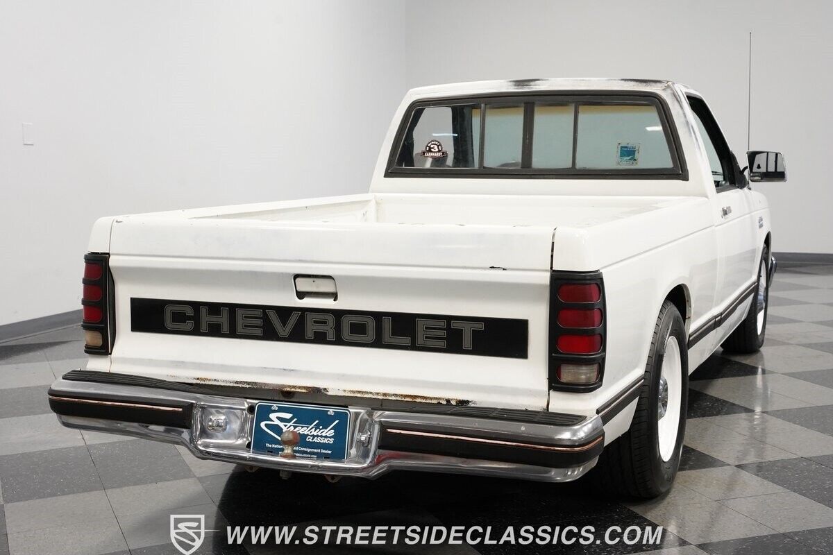 Chevrolet-S-10-Pickup-1987-11