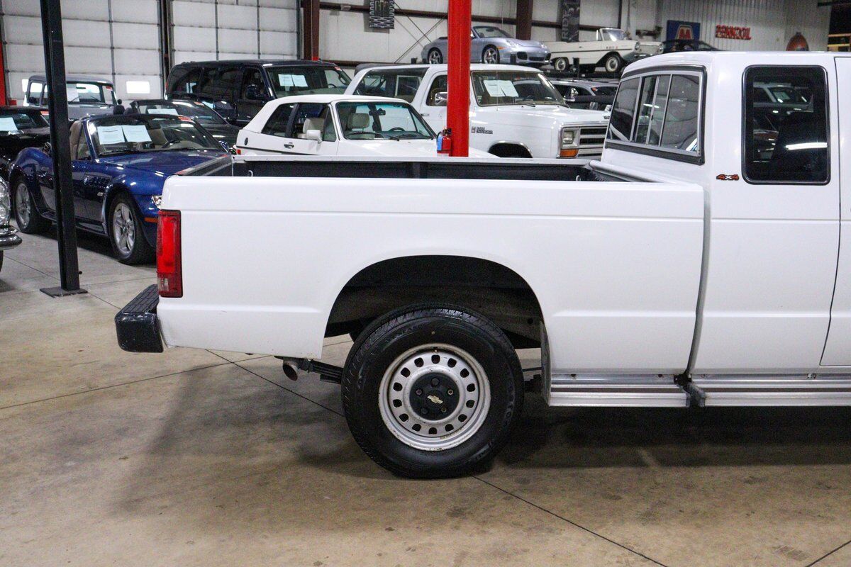 Chevrolet-S-10-Pickup-1992-8