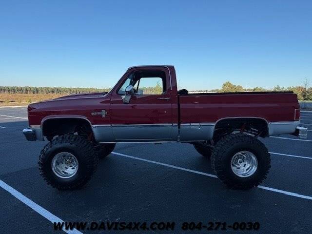 Chevrolet-Scottsdale-k10-squarebody-lifted-pick-up-1984-8