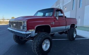 Chevrolet-Scottsdale-k10-squarebody-lifted-pick-up-1984-9