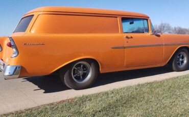 Chevrolet-Sedan-Delivery-Break-1956-1