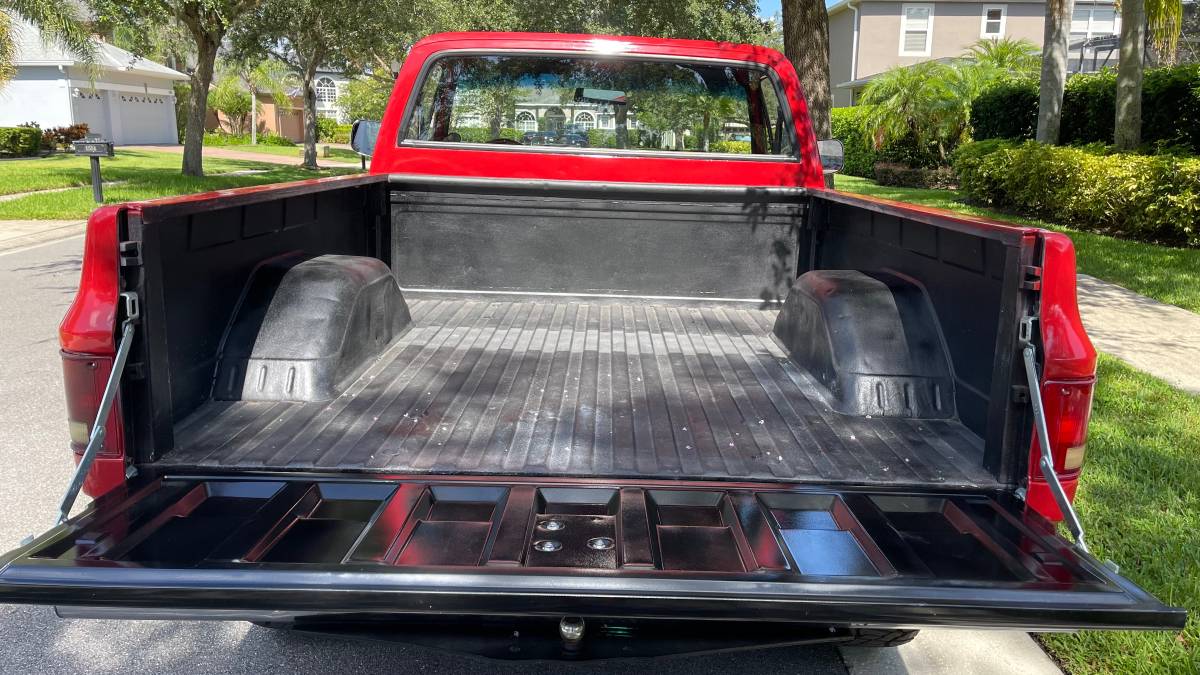 Chevrolet-Silverado-1500-1982-8