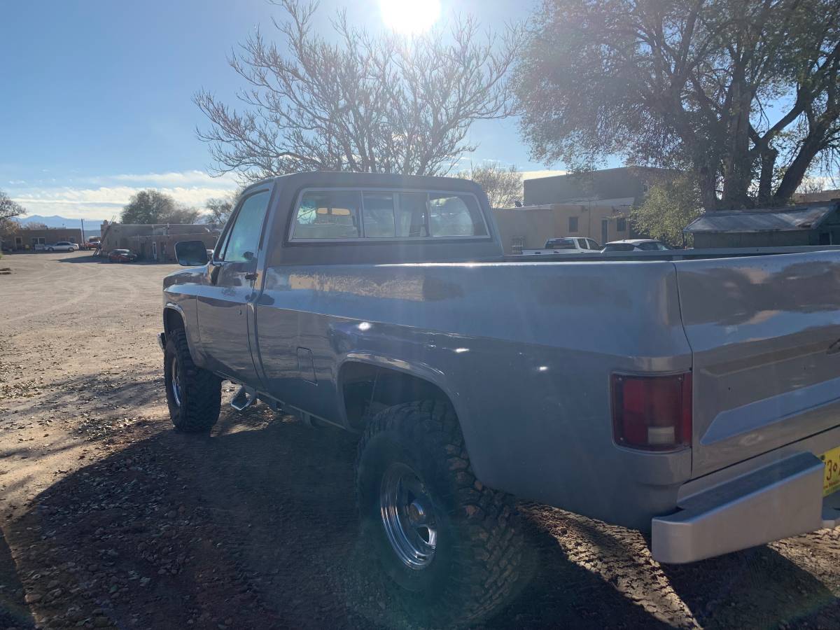 Chevrolet-Silverado-1500-4x4-1984-1