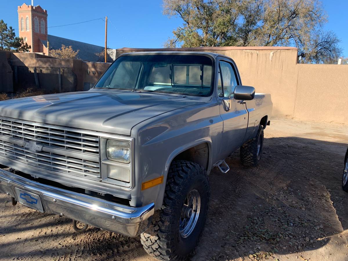 Chevrolet-Silverado-1500-4x4-1984-4