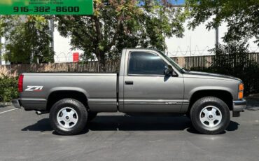 Chevrolet-Silverado-1500-4x4-regular-cab-short-bed-z71-v8-5.-1992-4