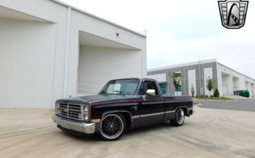 Chevrolet-Silverado-1500-Pickup-1986-2