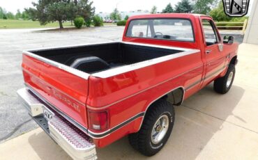 Chevrolet-Silverado-1500-Pickup-1986-5