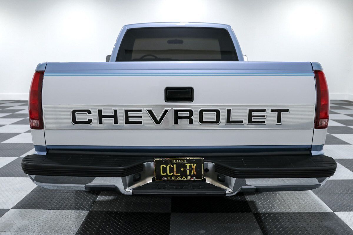 Chevrolet-Silverado-1500-Pickup-1989-5