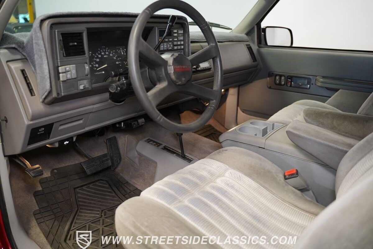 Chevrolet-Silverado-1500-Pickup-1992-4