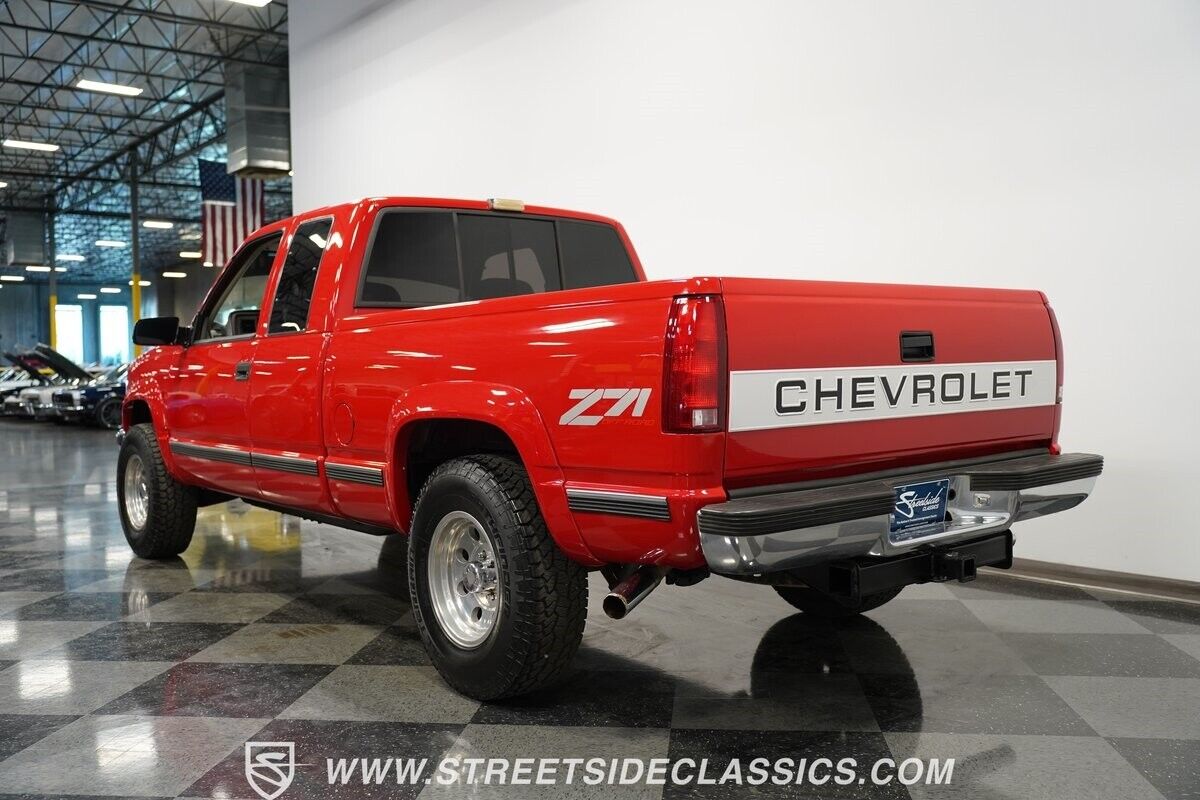 Chevrolet-Silverado-1500-Pickup-1992-8