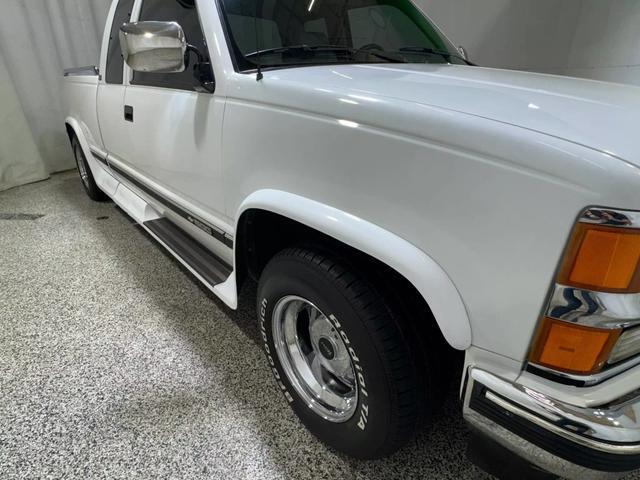 Chevrolet-Silverado-1500-Pickup-1994-10