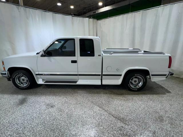 Chevrolet-Silverado-1500-Pickup-1994-3