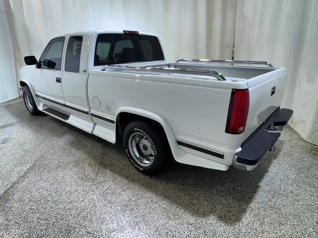 Chevrolet-Silverado-1500-Pickup-1994-3