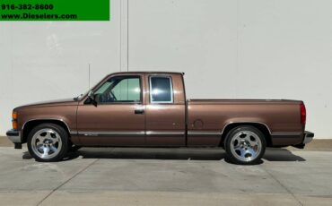 Chevrolet-Silverado-1500-extra-cab-short-bed-5.7l-v8-lowered-1994-1