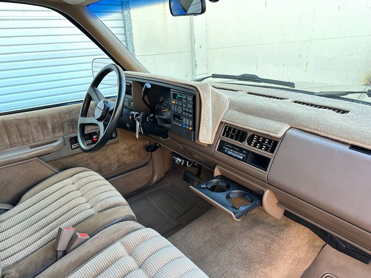 Chevrolet-Silverado-1500-extra-cab-short-bed-5.7l-v8-lowered-1994-18