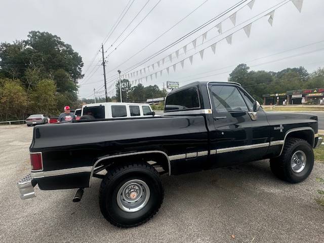 Chevrolet-Silverado-1985-8