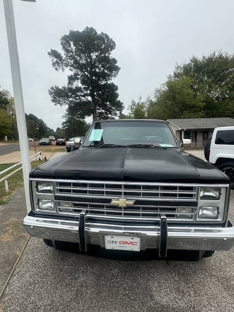 Chevrolet-Silverado-1985-9