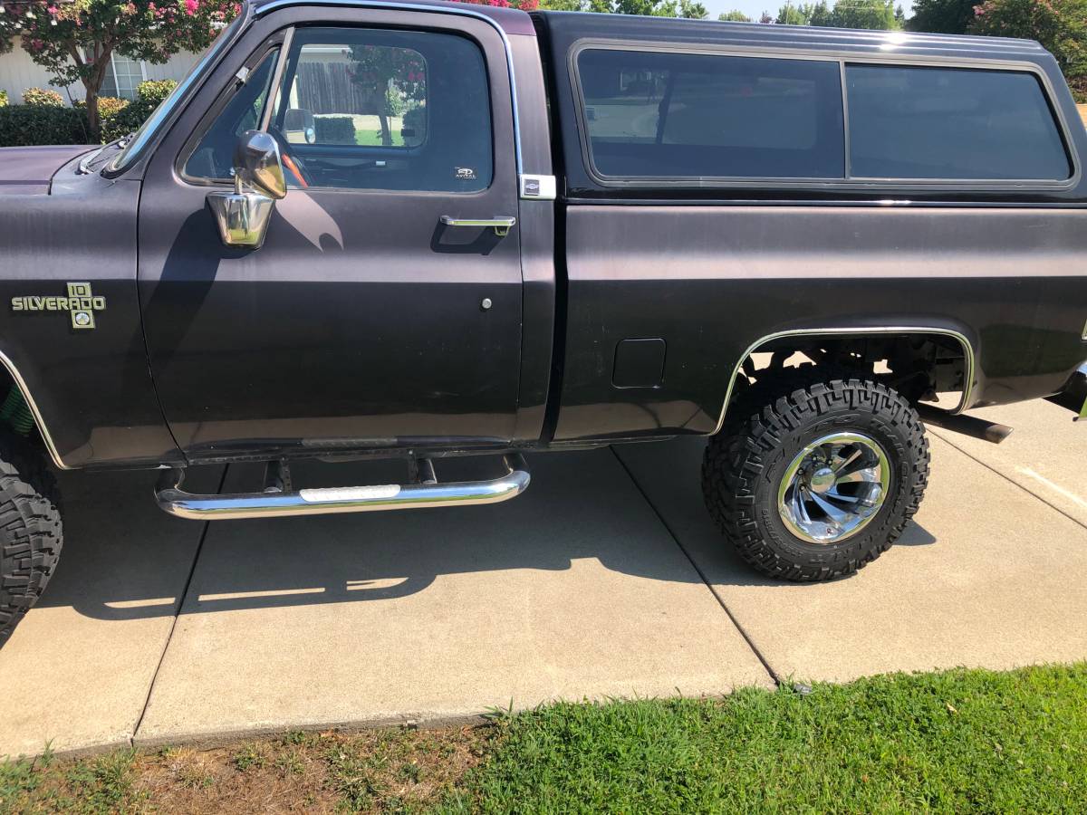 Chevrolet-Silverado-1986-15