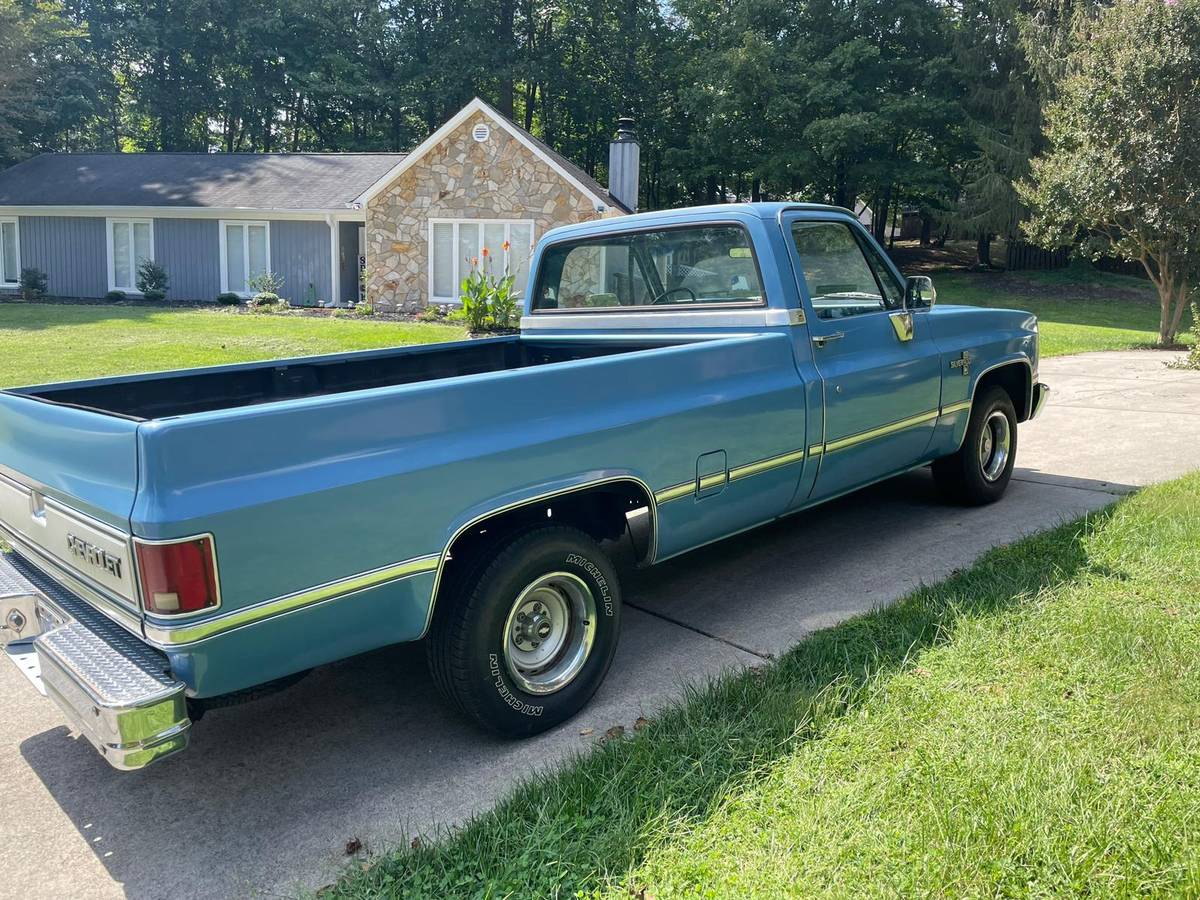 Chevrolet-Silverado-1987-3