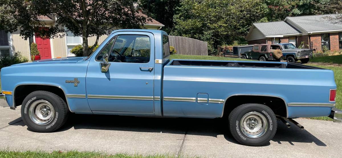 Chevrolet-Silverado-1987-4