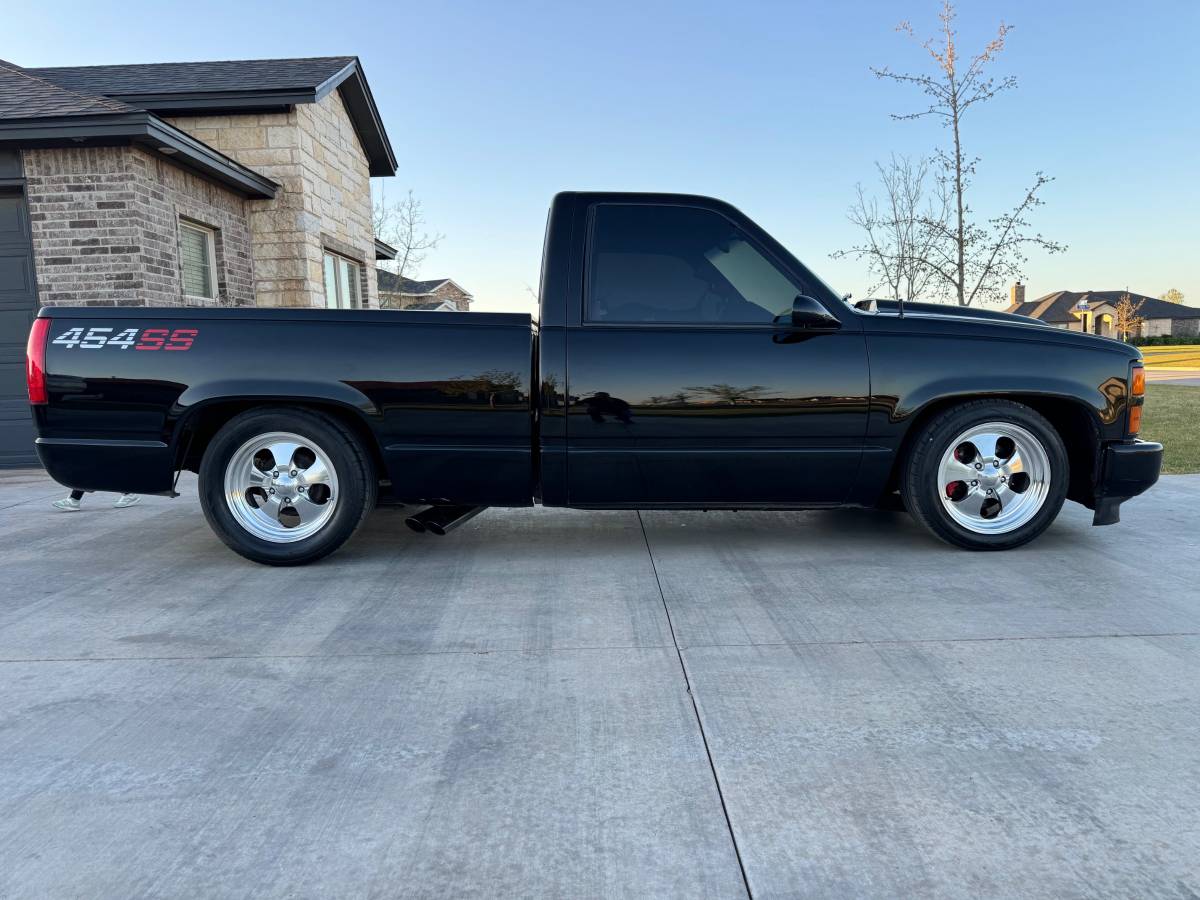 Chevrolet-Silverado-454-ss-1990