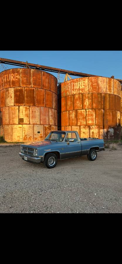 Chevrolet-Silverado-c10-short-bed-1986-1