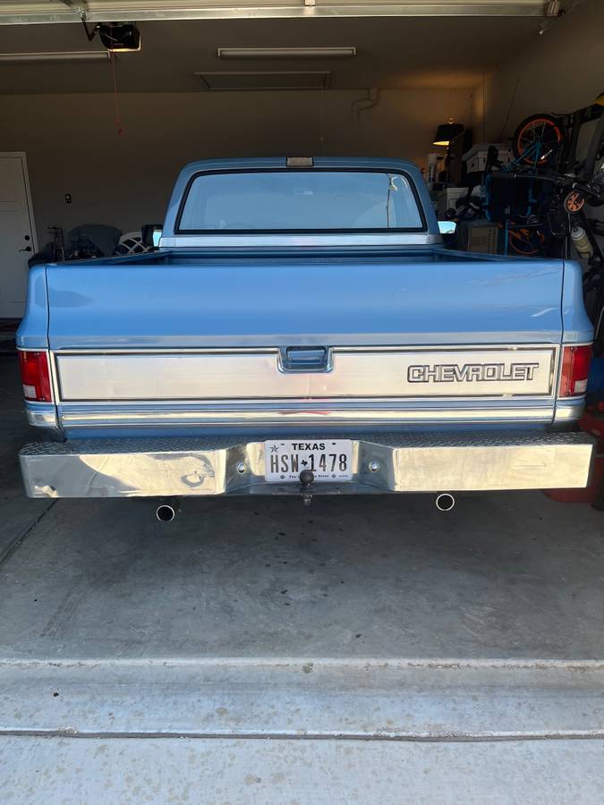 Chevrolet-Silverado-c10-short-bed-1986-7