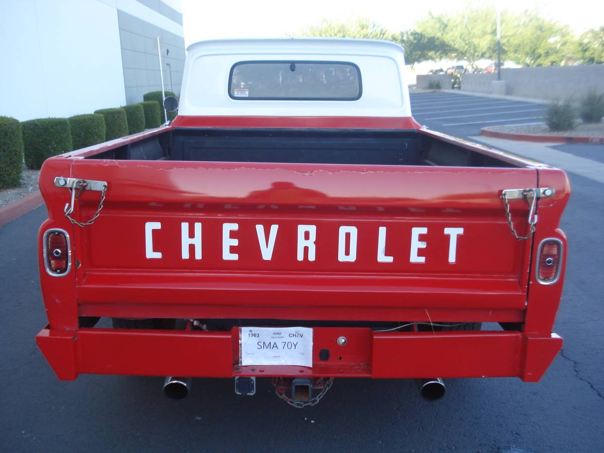 Chevrolet-Silverado-c20-1963-4