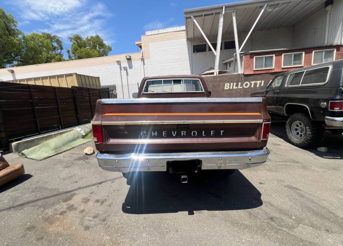 Chevrolet-Silverado-k10-1977-5