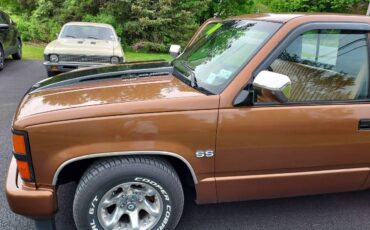 Chevrolet-Silverado-short-cab-1989-12