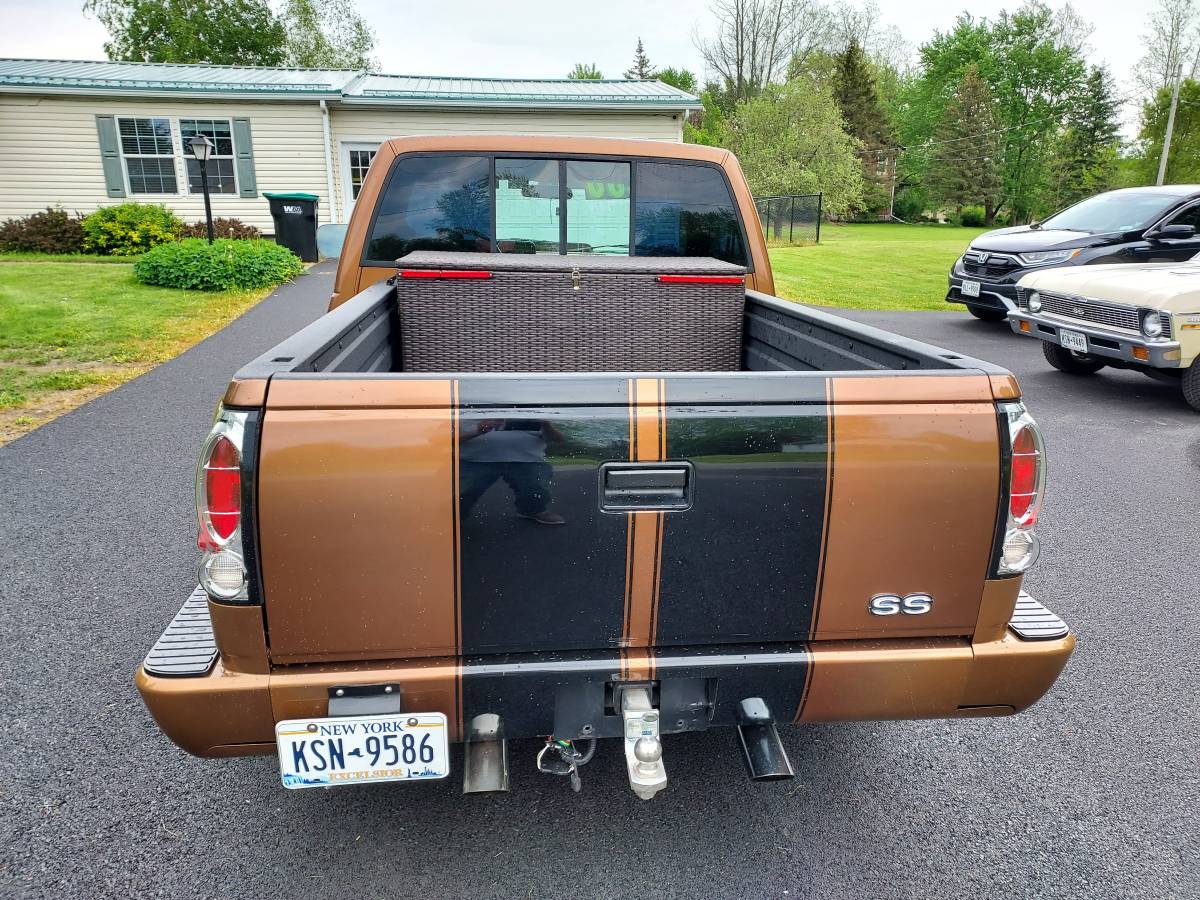 Chevrolet-Silverado-short-cab-1989-4