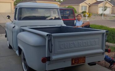 Chevrolet-Step-side-truck-1955-2