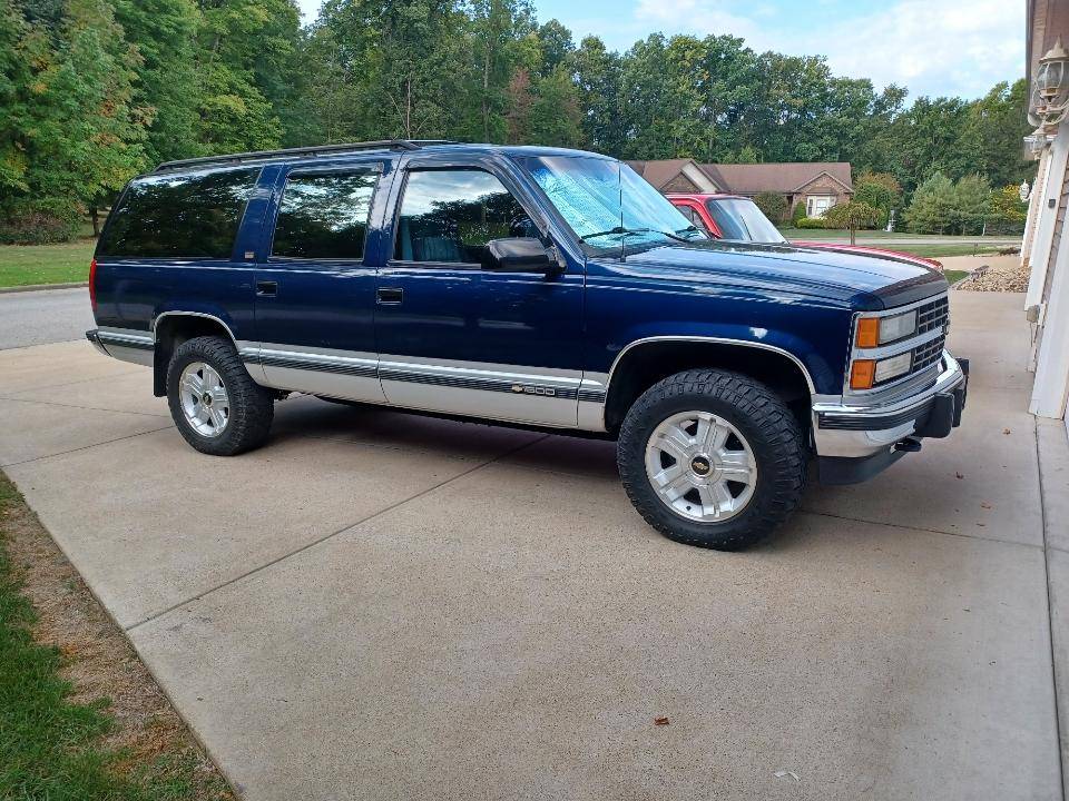 Chevrolet-Suburban-1500-1993-1