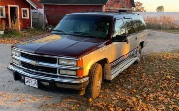 Chevrolet-Suburban-1500-1994