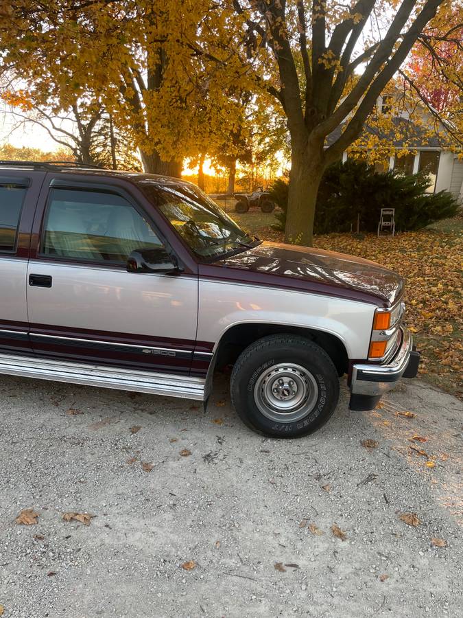 Chevrolet-Suburban-1500-1994-5