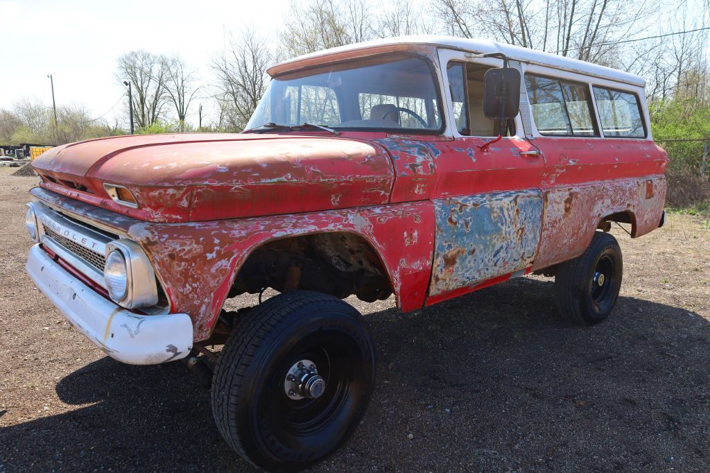 Chevrolet Suburban  1963