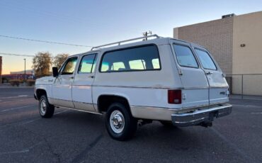 Chevrolet-Suburban-1974-5