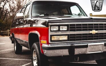 Chevrolet-Suburban-1991-11