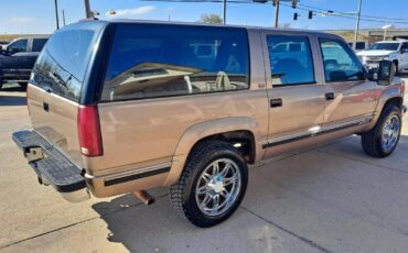 Chevrolet-Suburban-1994-3