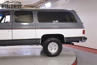 Chevrolet-Suburban-K1500-1990-9