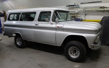 Chevrolet Suburban SUV 1962