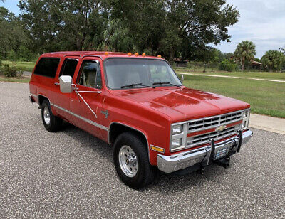 Chevrolet-Suburban-SUV-1987-5