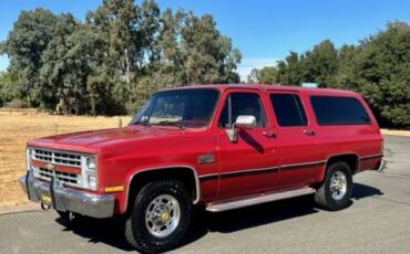 Chevrolet-Suburban-diesel-1986-3