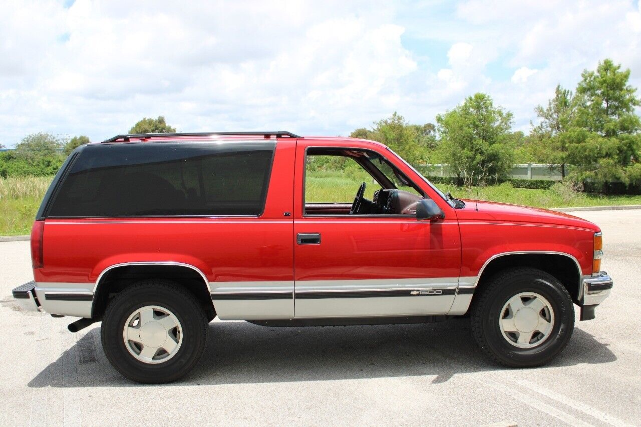 Chevrolet-Tahoe-Cabriolet-1995-8