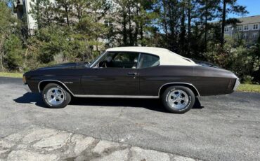 Chevrolet-chevelle-malibu-1972-16