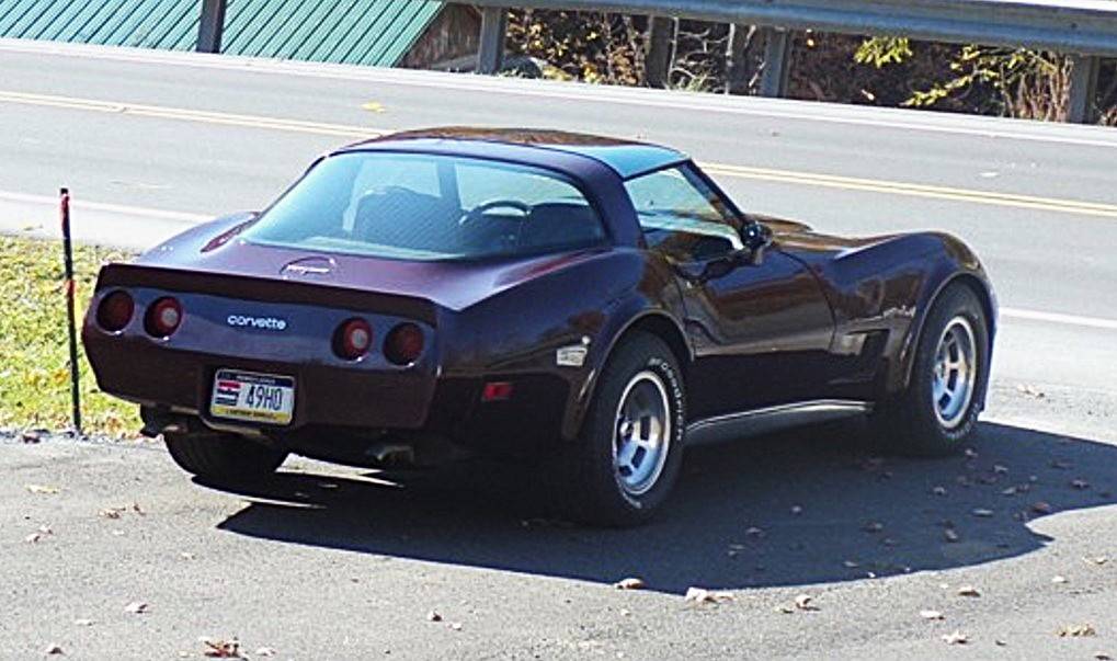 Chevrolet-corvette-1980-1