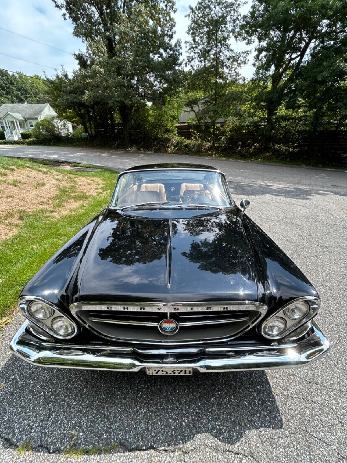 Chrysler-300-Series-Coupe-1961-10